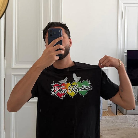 3 Hearts Free Kurdistan "Berlin für Rojava" Tee (Black)